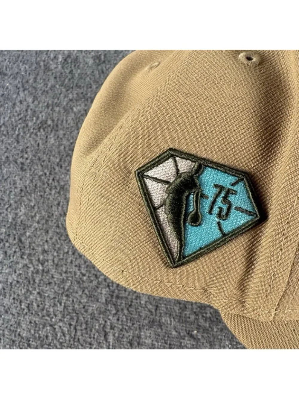 Chicago Bulls New Era 59FIFTY 7 1/4 Tan Teal NBA Fitted Hat Cap
